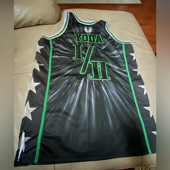 NWOT Star Wars Yoda Basketball Jersey, Size Large - Picture 5 of 6
